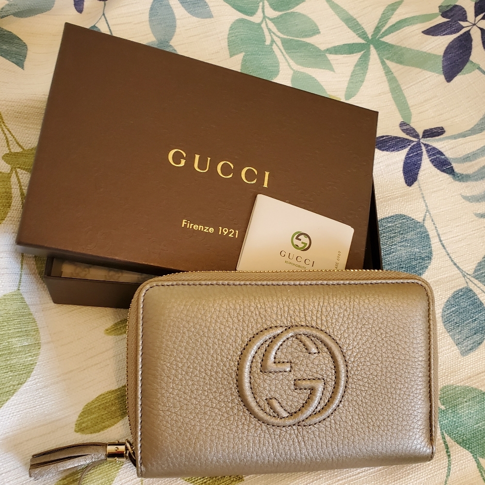 SALE Authentic Gucci Wallet